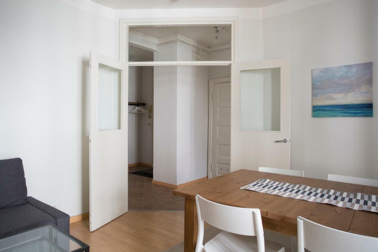 2Ndhomes Gorgeous 2Br Apartment By The Esplanade Park Helsinki Bagian luar foto